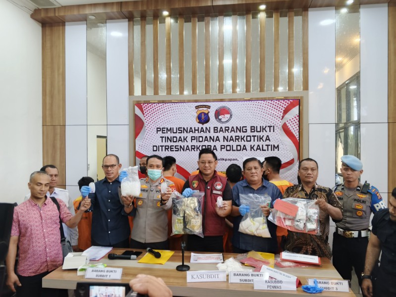 Polda Kaltim Musnahkan 7 Kilogram Lebih Sabu