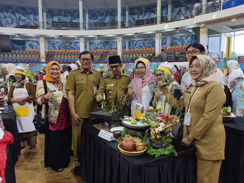 Gebyar UMKM 2025 Dibuka, Wali Kota Balikpapan Dorong Inovasi Produk Lokal