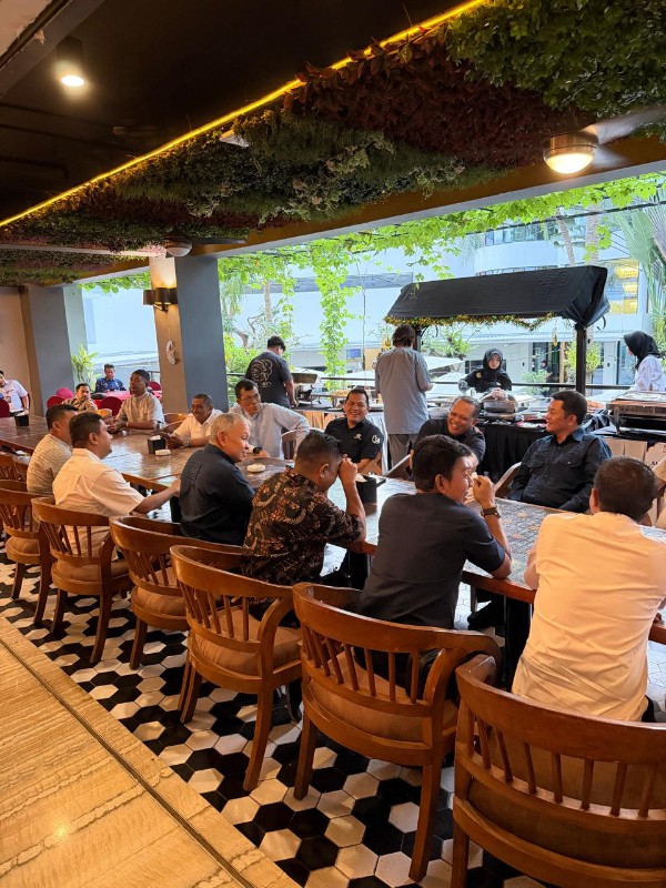 Ngabuburit Bareng Mitra Pelabuhan, Pelindo Balikpapan Bahas Strategi Angkutan Lebaran