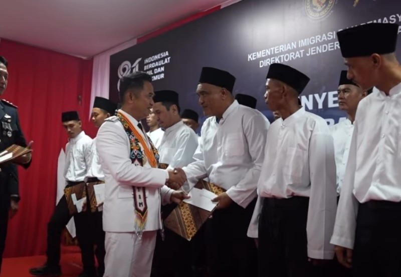 Momentum Kemerdekaan: Wali Kota Balikpapan Serahkan Remisi, 10 Warga Binaan Langsung Bebas